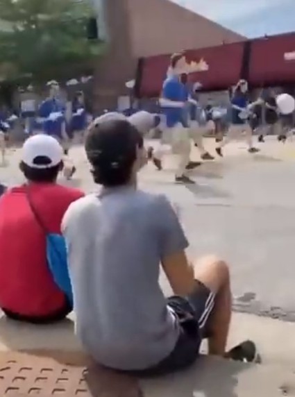 ABD'de Bağımsızlık Günü kutlamalarına silahlı saldırı: 5 ölü, 16 yaralı